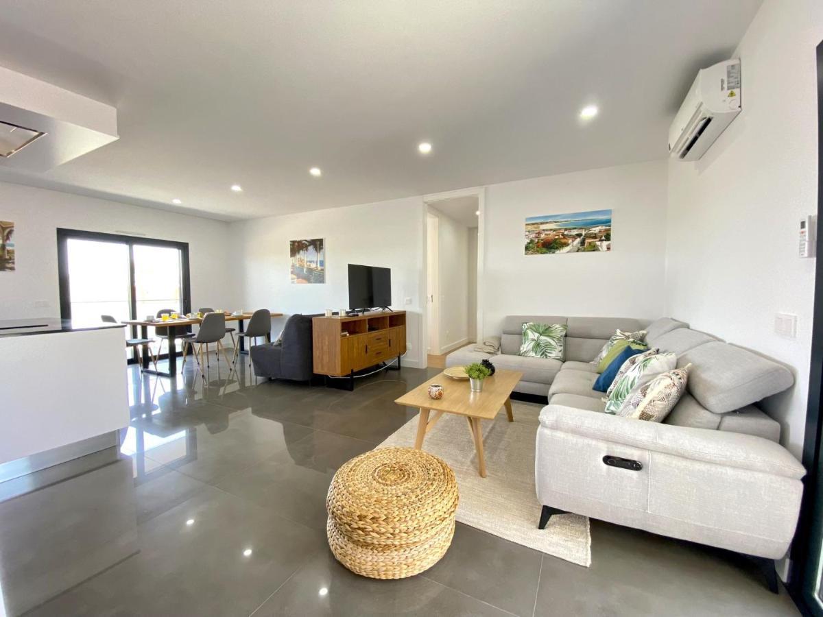 Grand Balcony With Pool By Homing